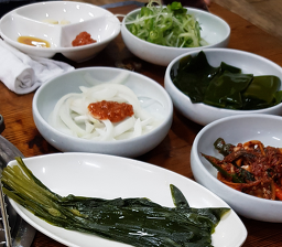 Daecheonsutbulhwanguchon (대천숯불황우촌) 1