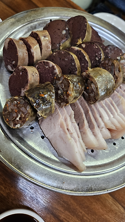 Minsokwangsundae (민속왕순대) 3