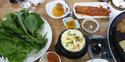 Sotttukkeong samgyeopsal (솥뚜껑 삼겹살) 2