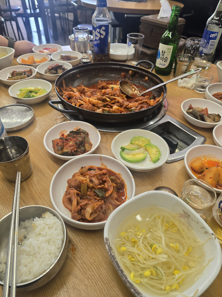 Hongganebudaejjigae (홍가네부대찌개) 2