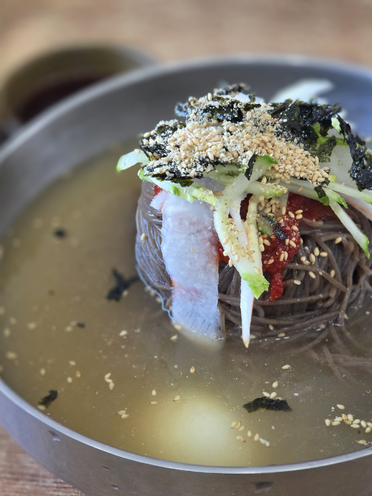 Gangneunghaebyeonmakguksu 1