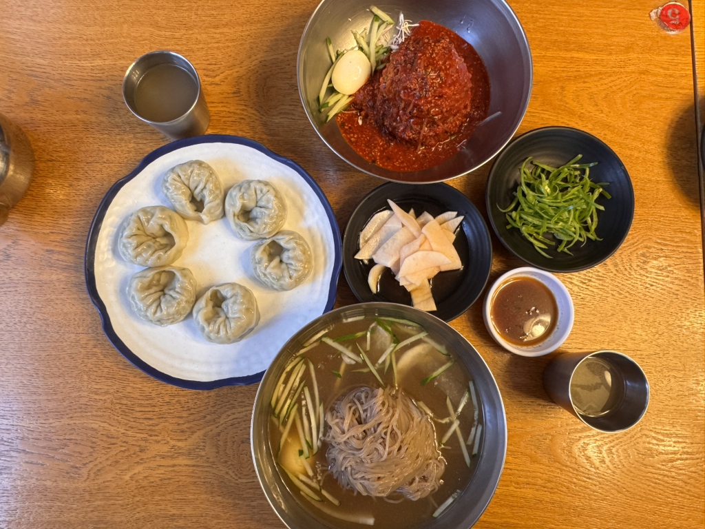Pyeongtaekgoyeosajimnaengmyeon (평택고여사집냉면) 2