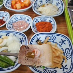 Ssangdungigukbap (쌍둥이국밥) 3