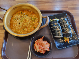 Kkumuigimbap (꿈의김밥) 1