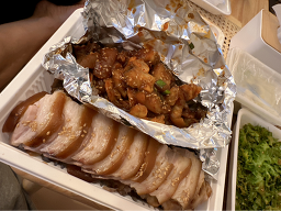 Hogangjokbal (호강족발) 3