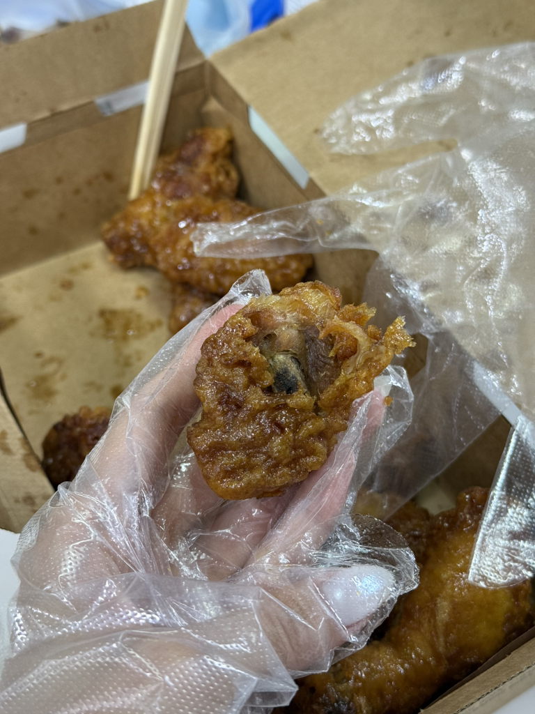 Kyochon Chicken Sanbonyeok (교촌치킨 산본역점) 1