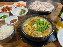 곰이순대국 4