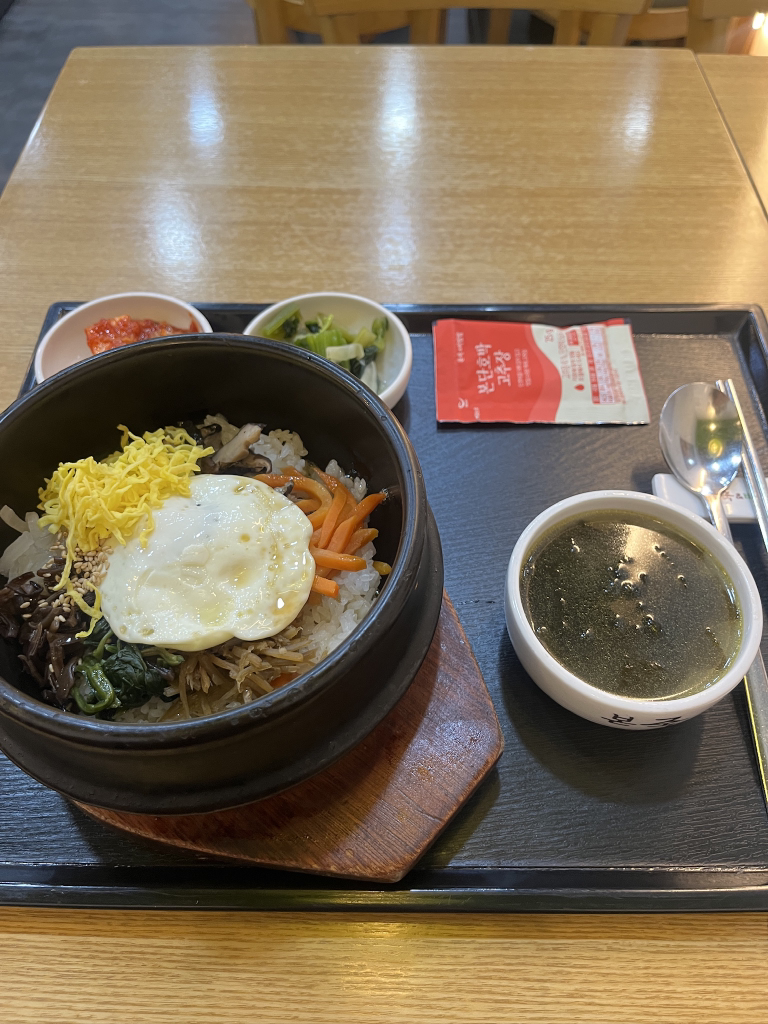 본죽&비빔밥cafe 신사점 대표 사진