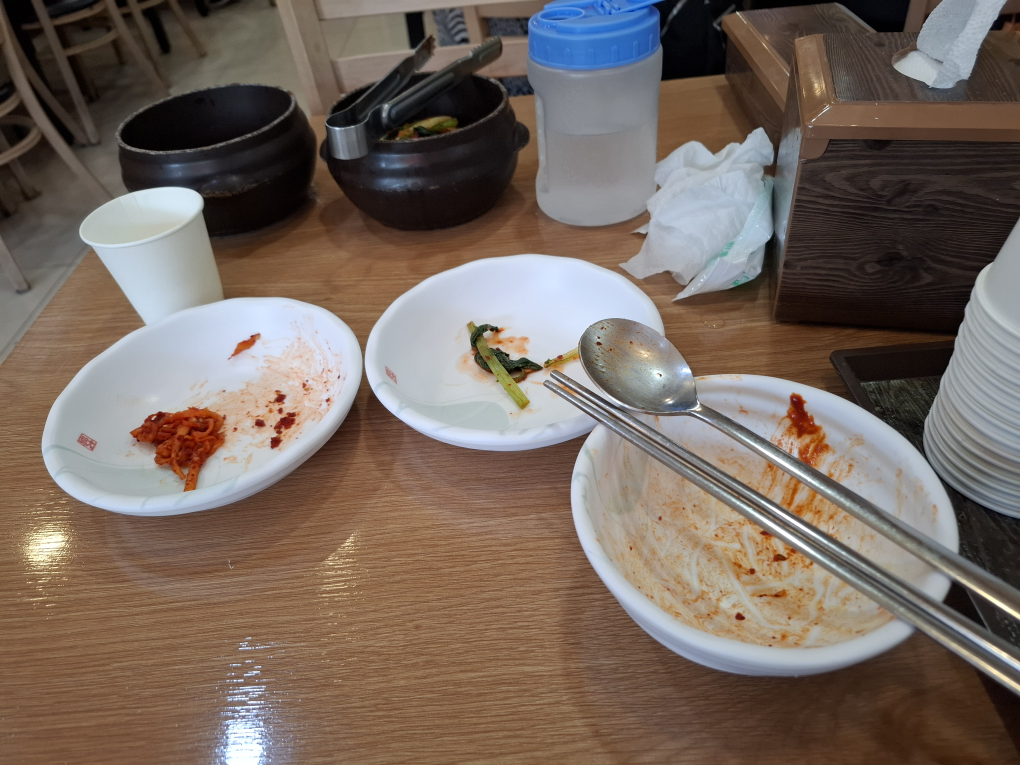 Wonjoongsimimemilkalguksu (원조옹심이메밀칼국수) 3