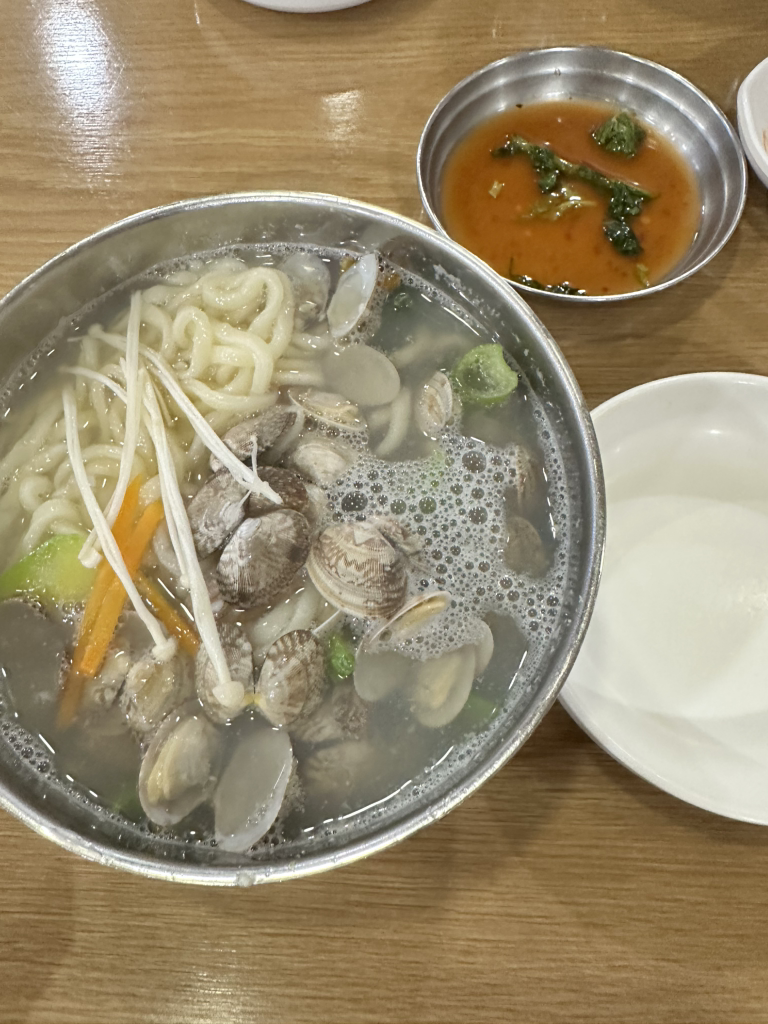항아리칼국수보쌈 1