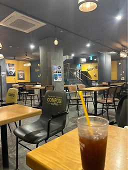 컴포즈커피 용인수지구청점 사진 3