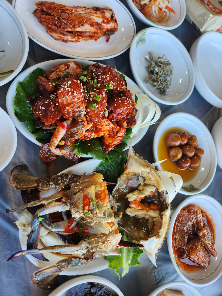 Chilsankkotgejang bonjeom (칠산꽃게장 본점) 2
