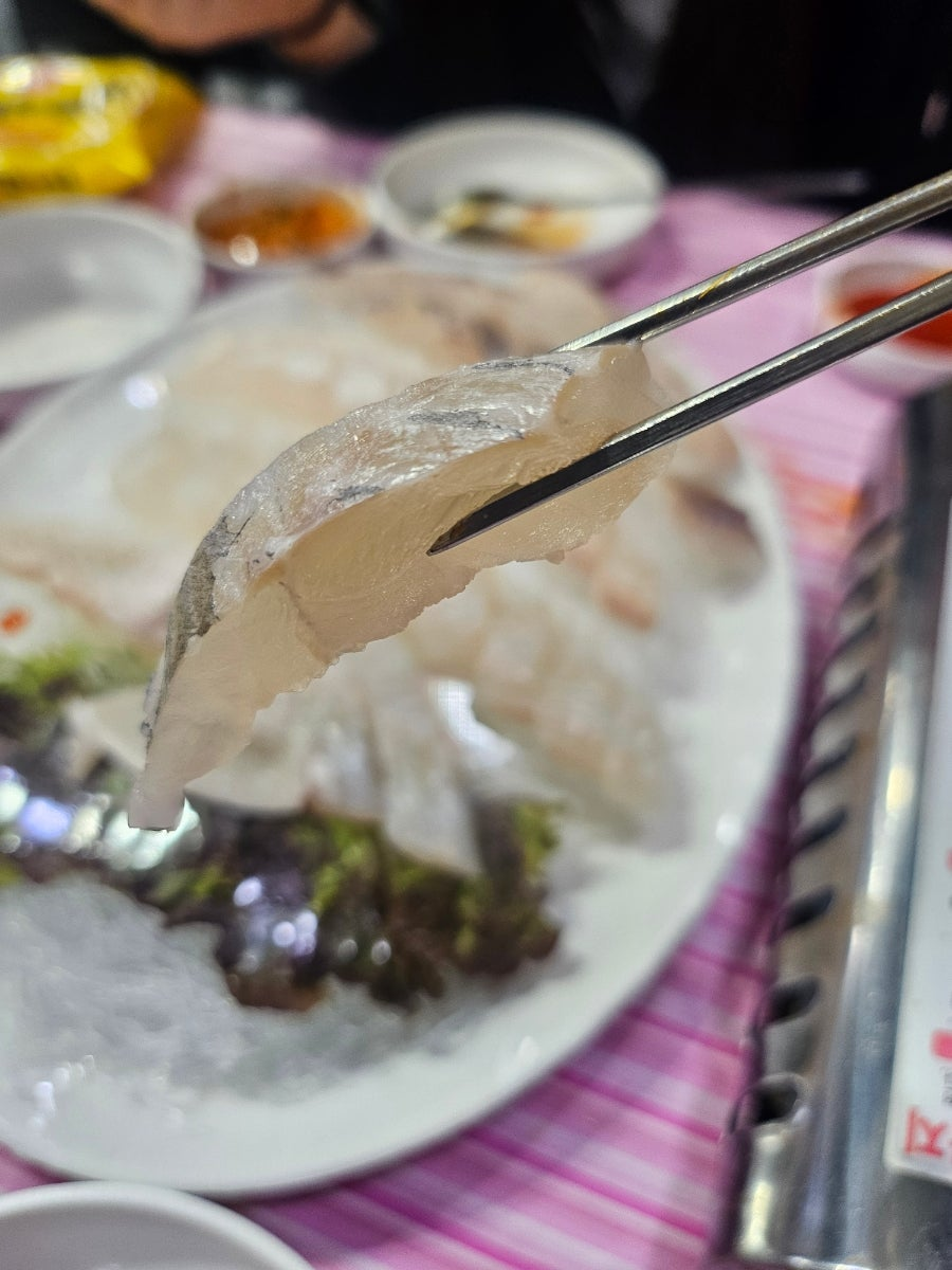 거북선횟집 3