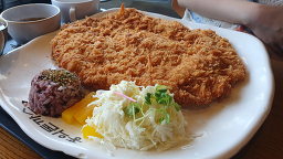 Hongikdonkkaseu (홍익돈까스) 3