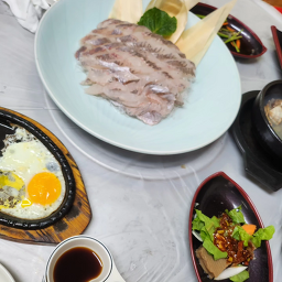 Ilsuhoesusanmuljikpanjang (일수회수산물직판장) 1