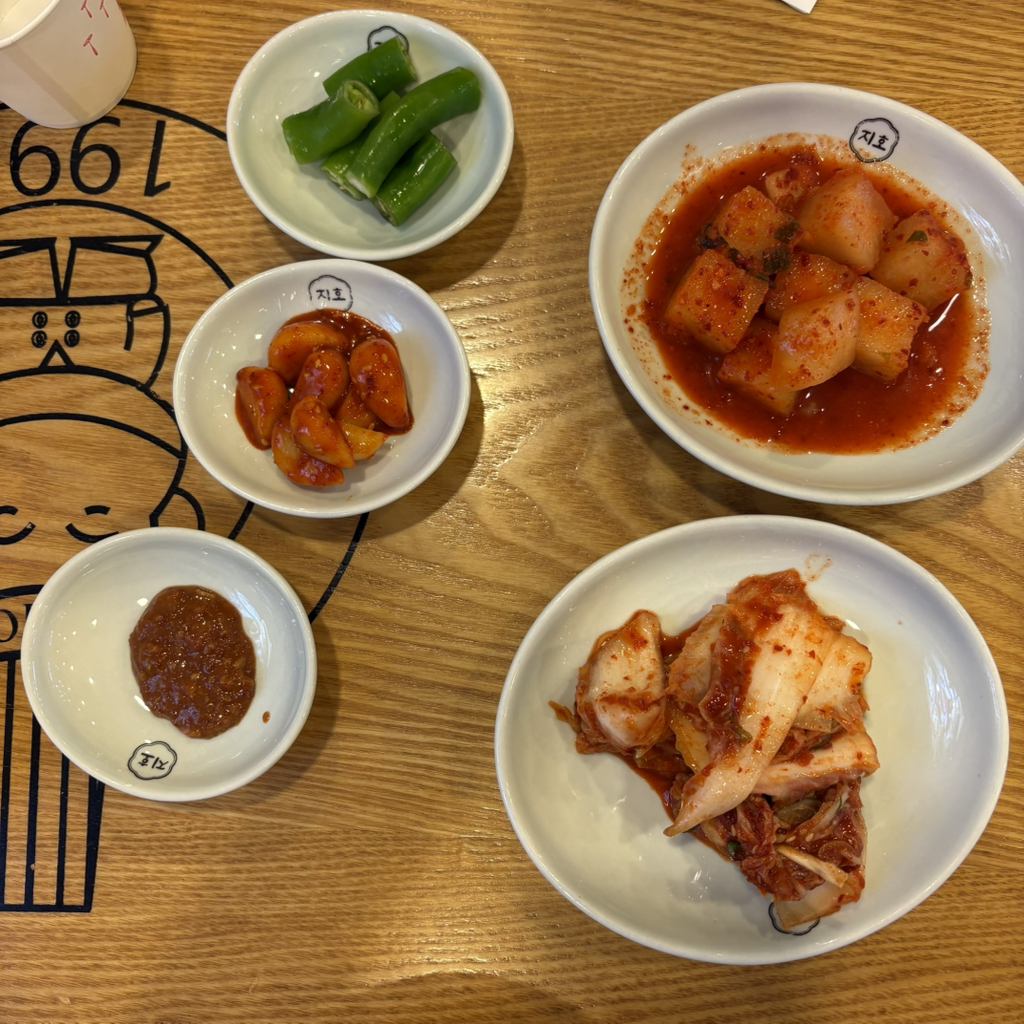 Jihohanbangsamgyetanggwangjang (지호한방삼계탕광장) 3