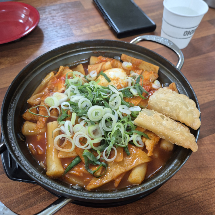 Bongbangjjolmyeon (봉방쫄면) 2