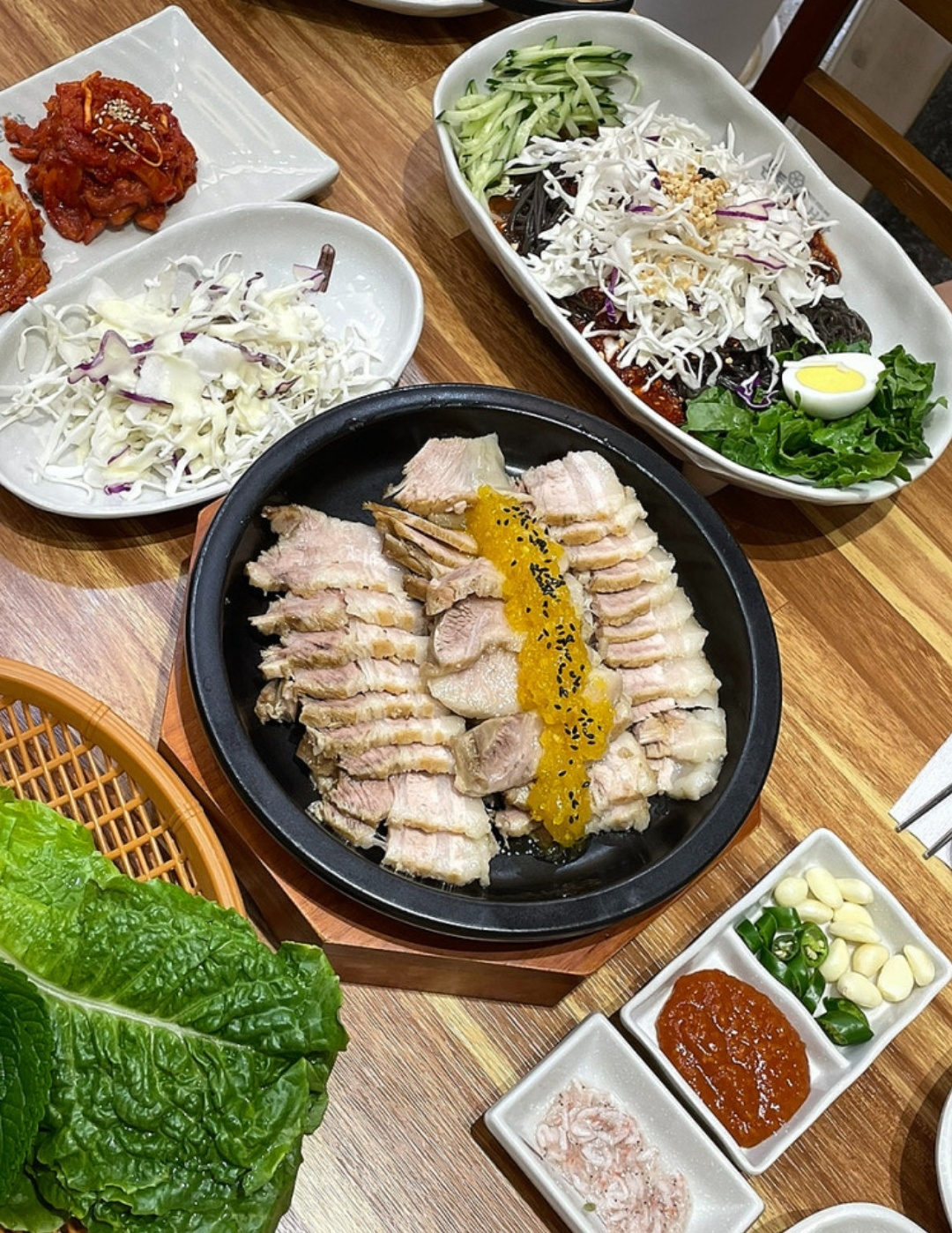 Dontongmaneulbossam icheonsi (돈통마늘보쌈 이천시) 3