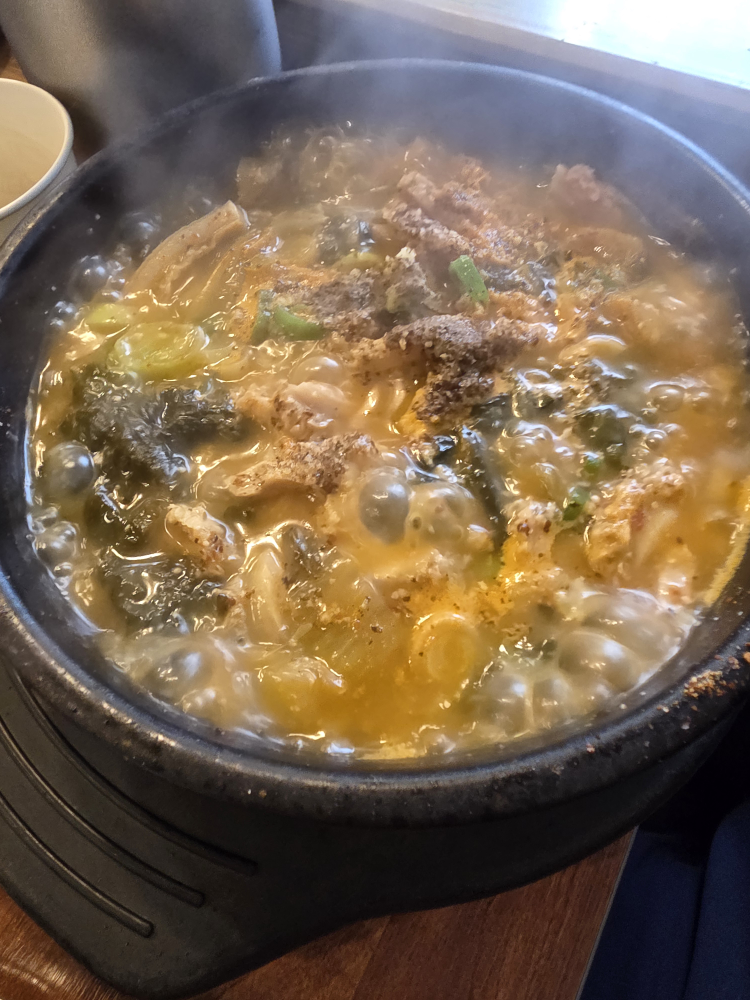 Byeongcheonyetnalgamasotsundaeguk (병천옛날가마솥순대국) 1