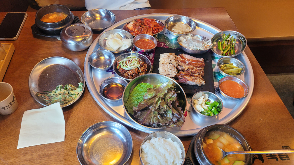 완미족발 3