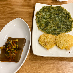 Nongolssambap haneuldosijeom (논골쌈밥 하늘도시점) 1