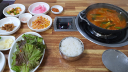 Hwanggeumgimchijjigae 2