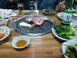 Gondeurechamsutgui (곤드레참숯구이) 1