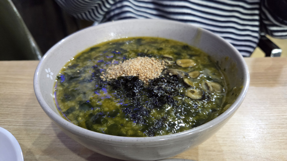 Ulleungdotaeyangsikdang ttagaebikalguksu (울릉도태양식당 따개비칼국수) 3