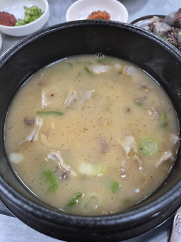 Hambakgolsundae (함박골순대) 3