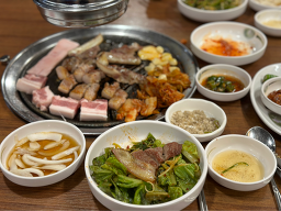 Somunnan yanggopchang (소문난 양곱창) 2
