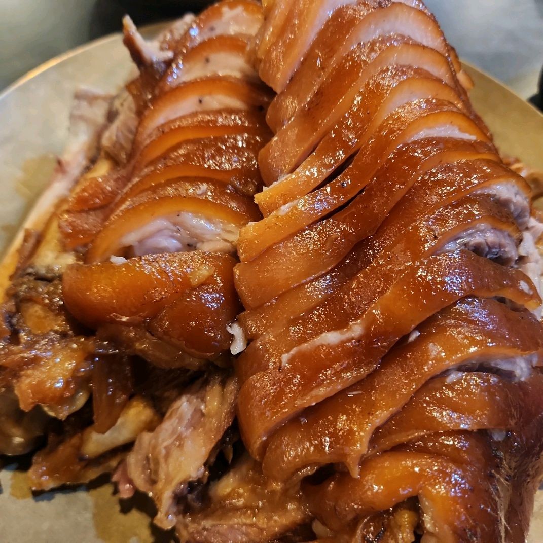 Manjokohyangjokbal (만족오향족발) 2
