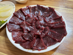 Myeonggasaenggogi (명가생고기) 1