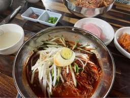 Wonjohamheungnaengmyeon (원조함흥냉면) 3