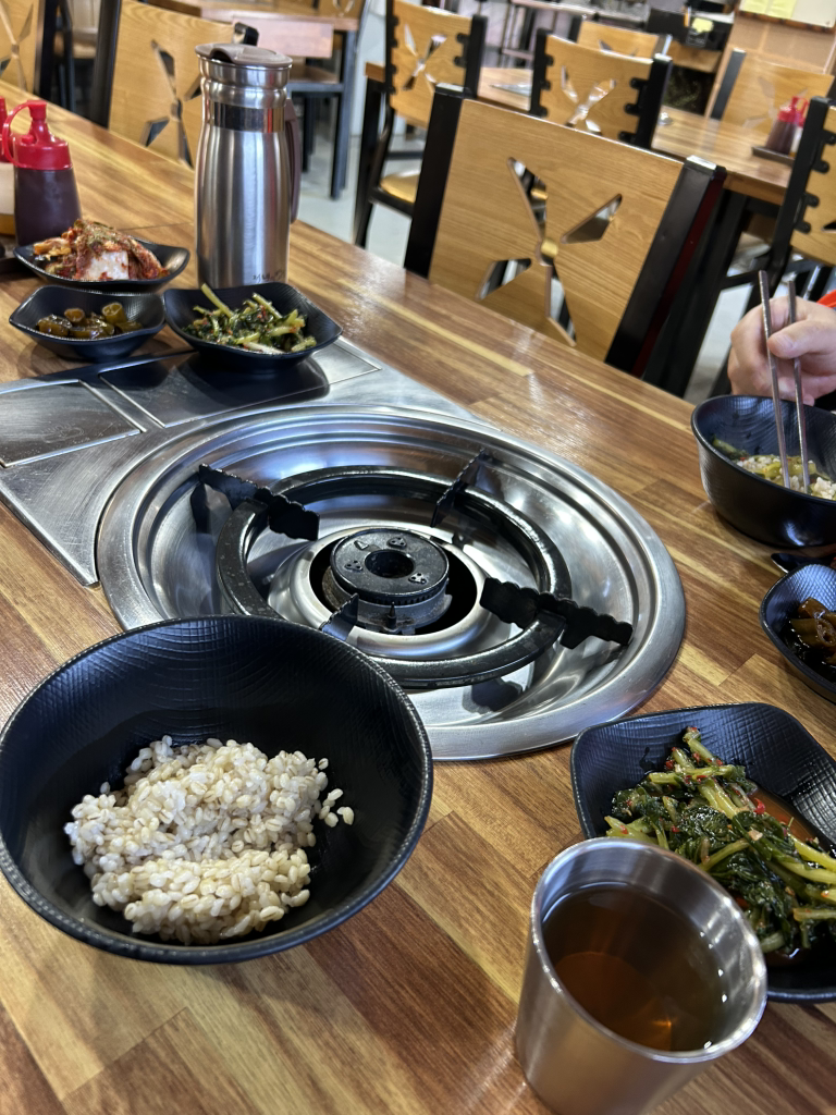 Singsingkalguksu (싱싱칼국수) 1