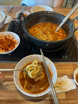 Deungchonsyabeukalguksu (등촌샤브칼국수) 3