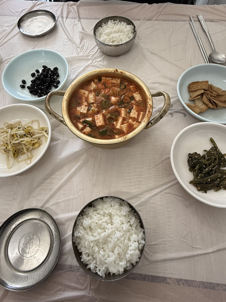 Honggane (홍가네) 2