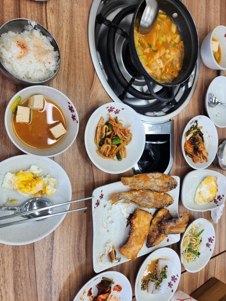 Hyeondaesikdang (현대식당) 1