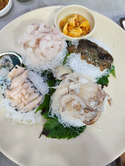 Pyeongnamhoetjip (평남횟집) 3