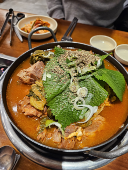 명품청기와감자탕 6