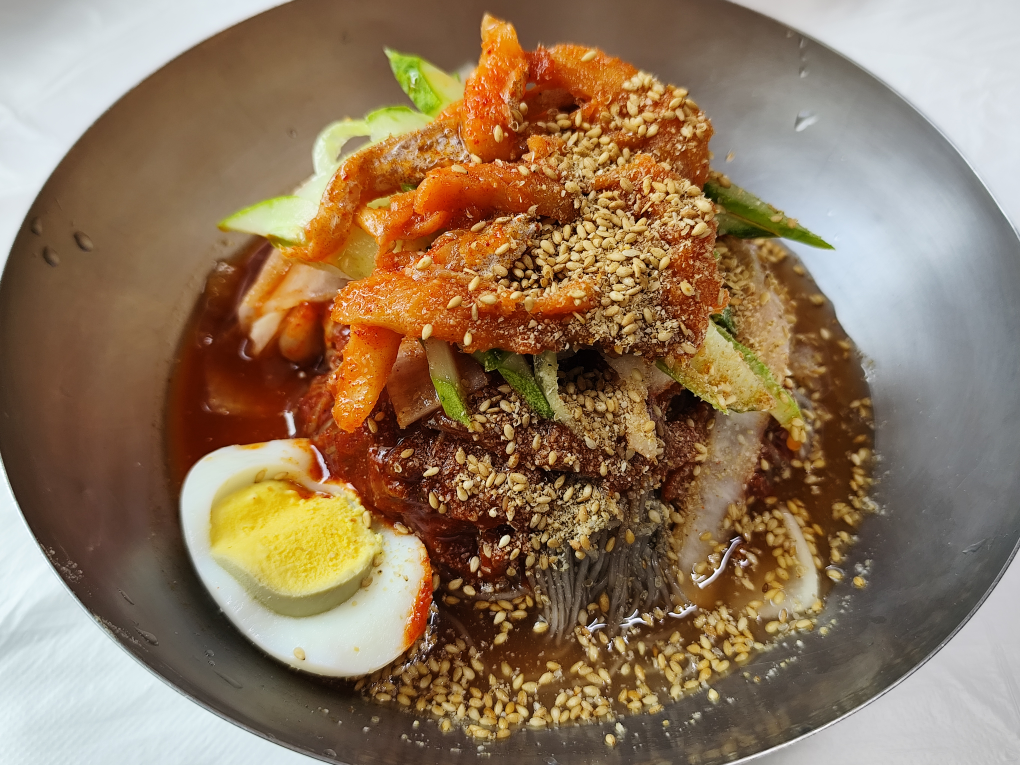 Gimganaengmyeon (김가냉면) 3