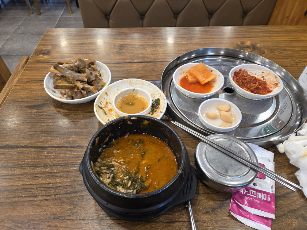 Pungseongjingamjatang (풍성진감자탕) 1