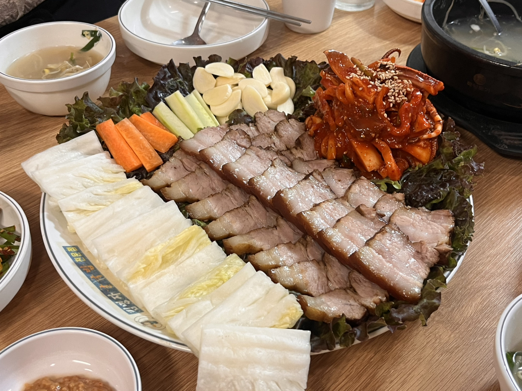 김명자굴국밥전문점 5