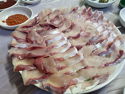 용광횟집 2