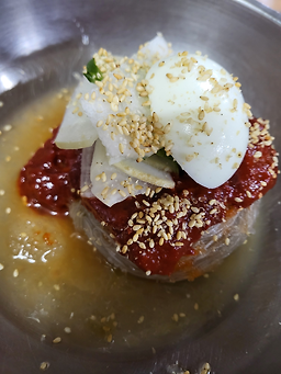 Cheongjubongauncheonjijeom (청주본가운천지점) 1