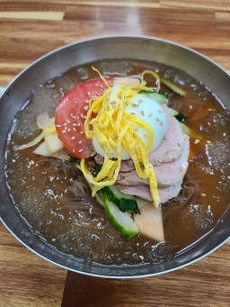 Pyeonghwaru (평화루) 3