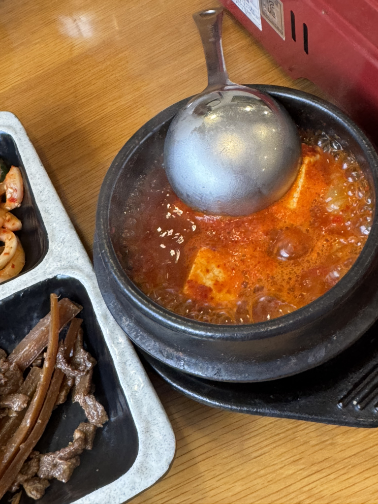 신창흑돼지두루치기 사진 3