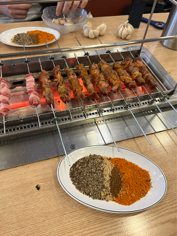 연변왕꼬치 1호점 대표 사진