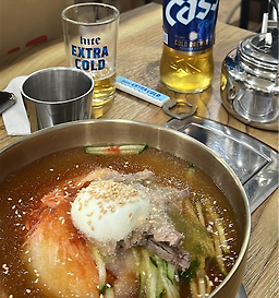Jinjunaengmyeon, seutabeokseu (진주냉면, 스타벅스) 2