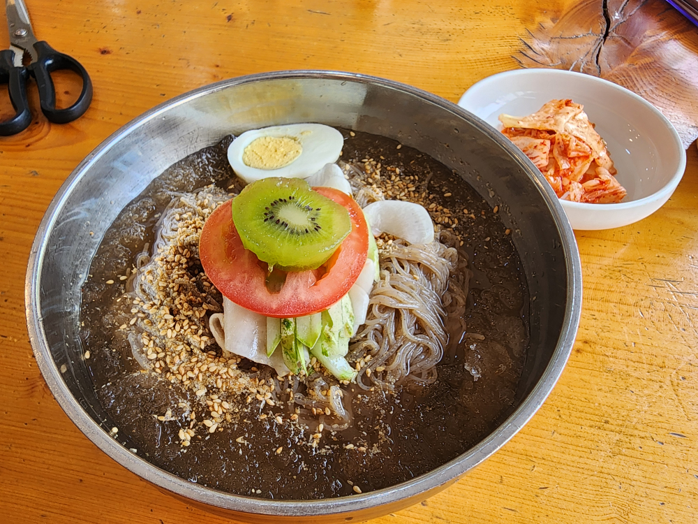 Ossinenaengmyeonmandu (오씨네냉면만두) 1