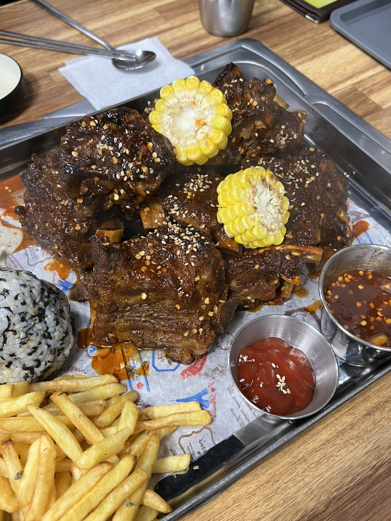 무청감자탕 1